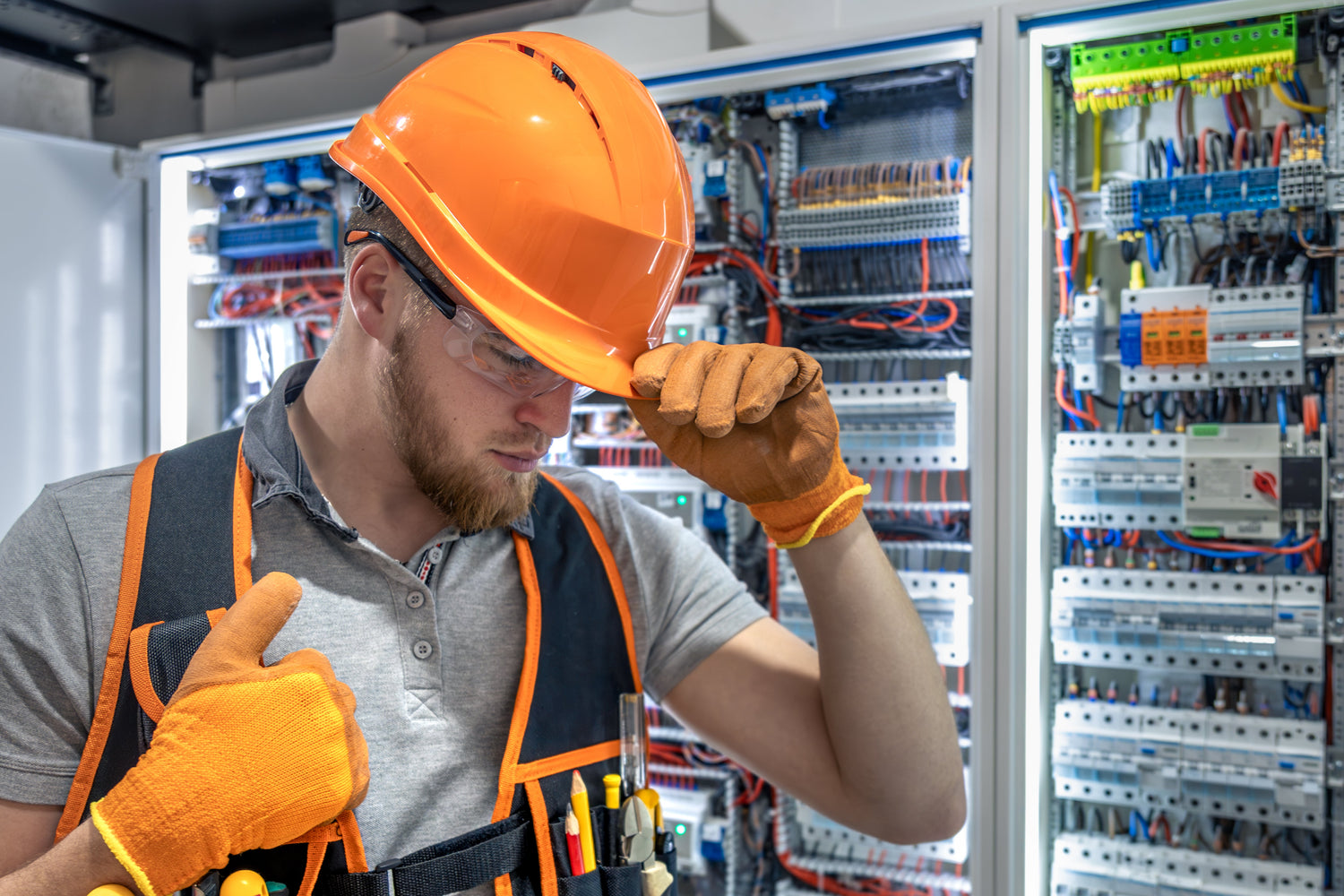 Low voltage network monitor